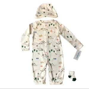3-Piece Convertible Infant Set Hat, Onesie, Socks